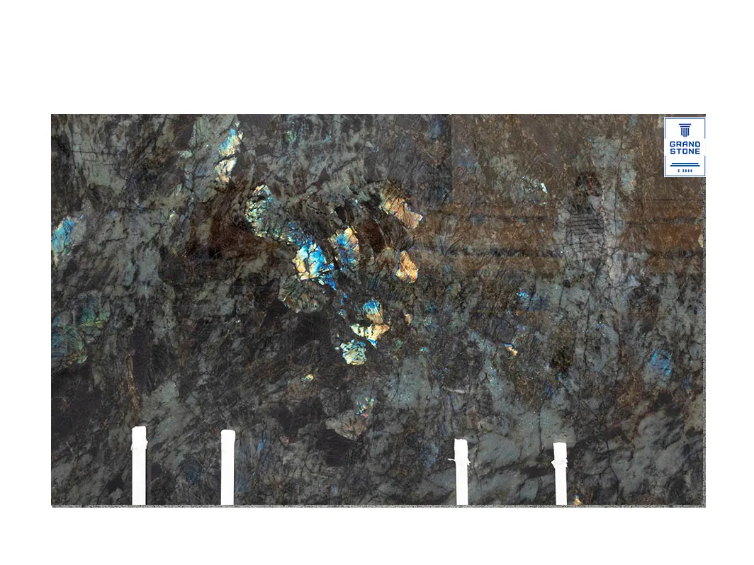Lemurian Blue, гранит — образец натурального камня