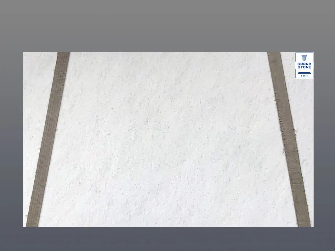 New Opal White Extra, мрамор — образец натурального камня