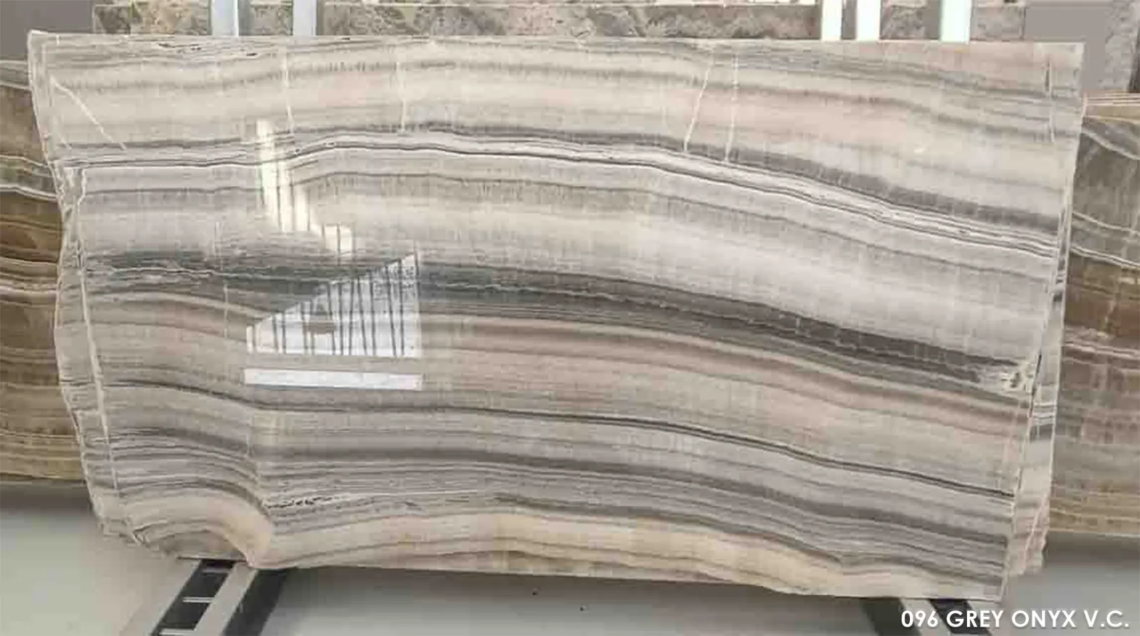 Grey Onyx, оникс — образец натурального камня