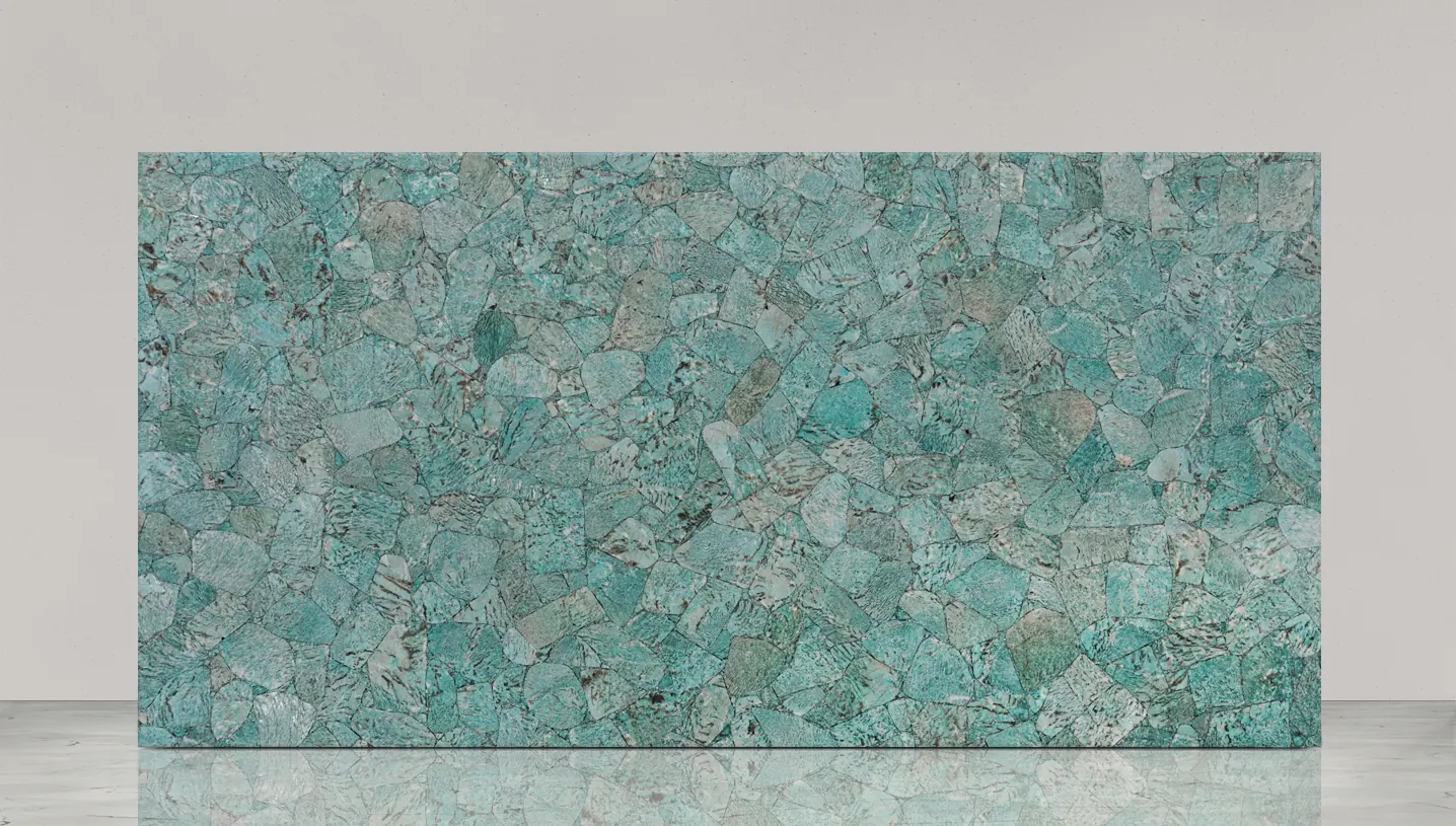 Amazonite Graphen, полудрагоценные камни — образец натурального камня