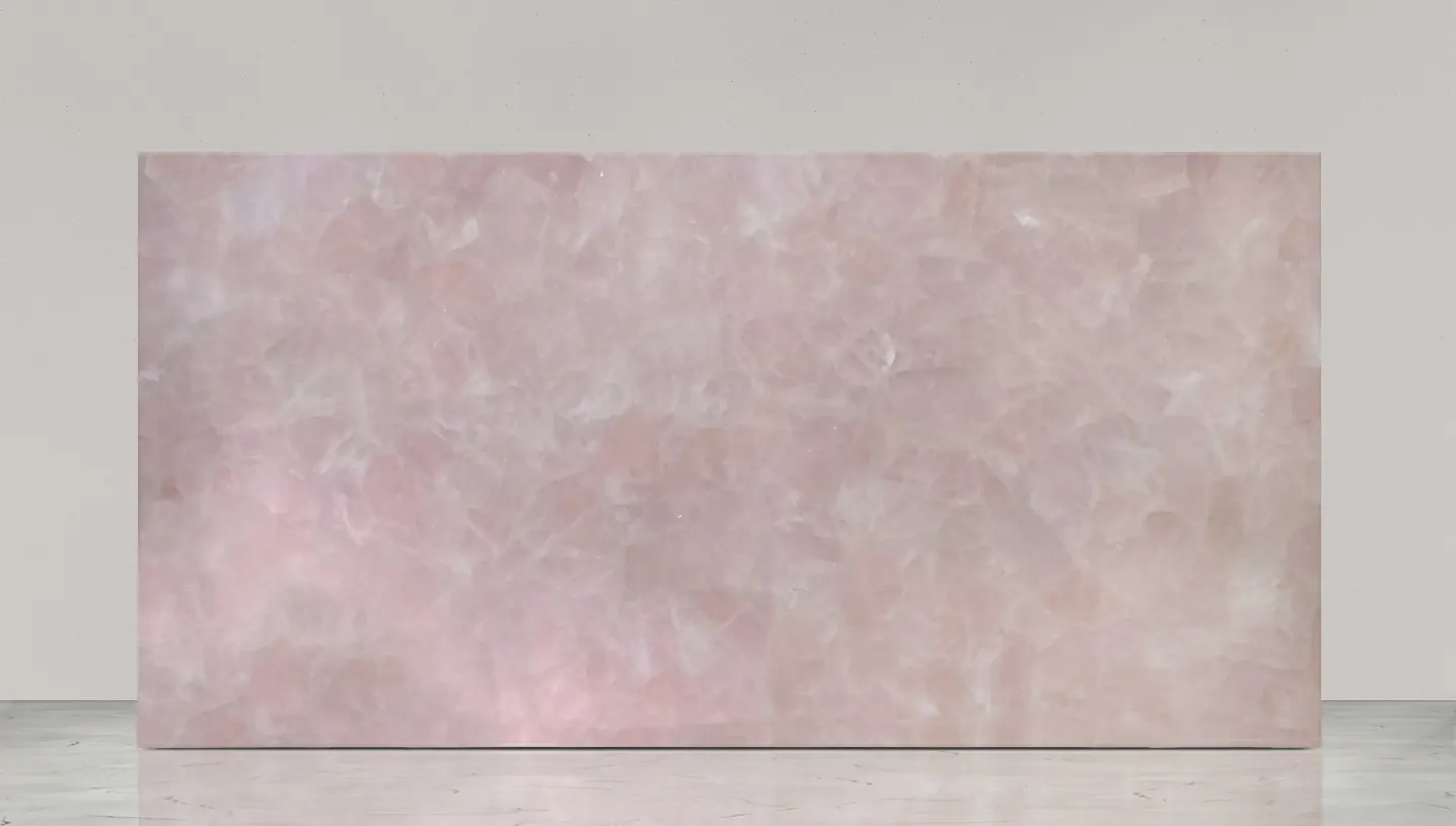 Quartz Pink Light, полудрагоценные камни — образец натурального камня