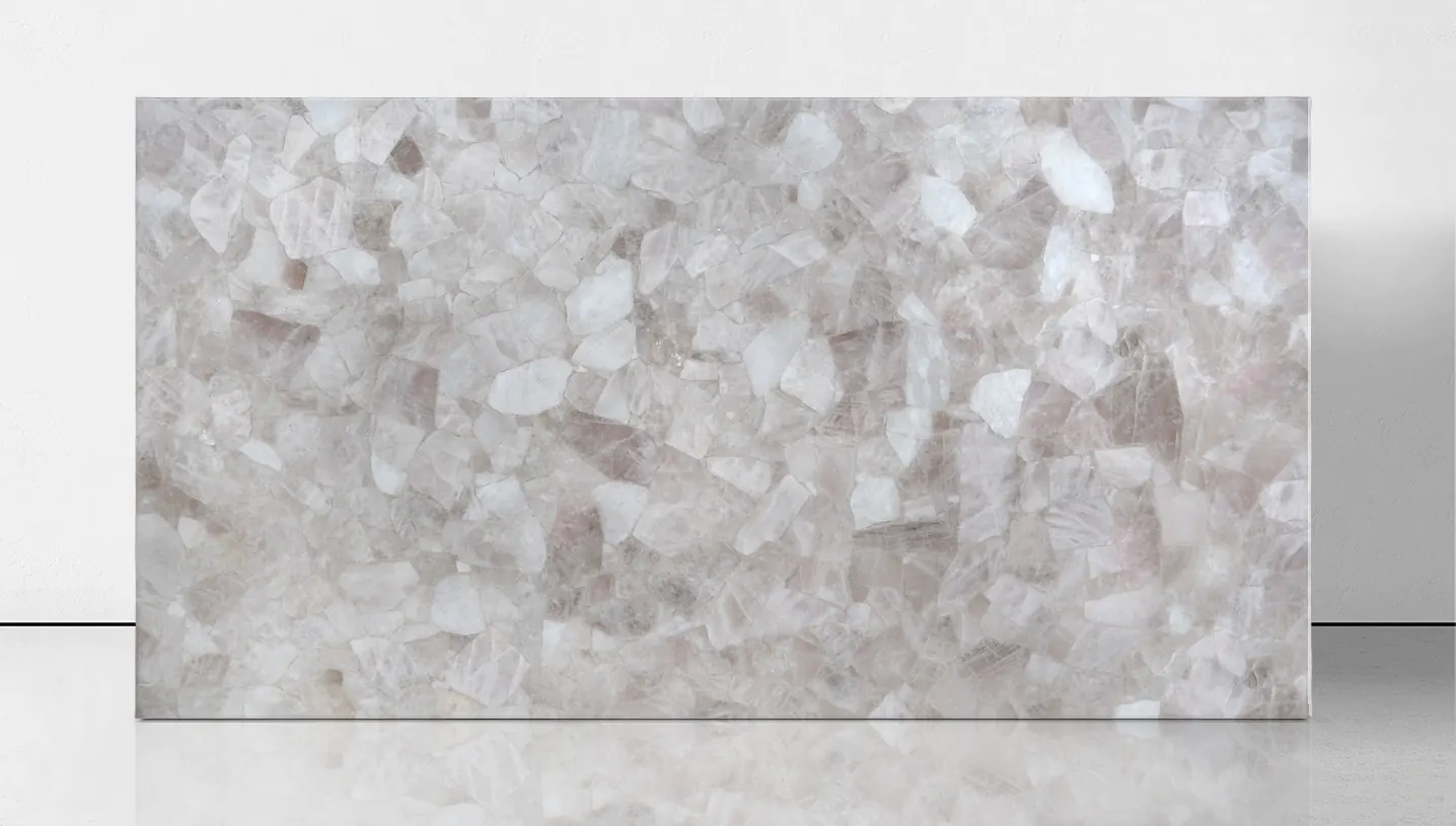 smoky quartz light, полудрагоценные камни — образец натурального камня